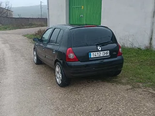 Renault Clio 2005