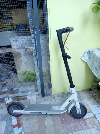 Patinete Eléctrico Xiaomi M365 Blanco