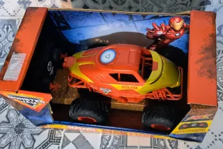 Coche RC Monster Jam Iron Man Marvel NUEVO