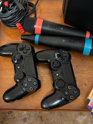 Consola Sony PS4 Negra