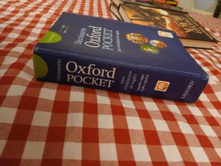 Diccionario Oxford Pocket para estudiantes de i...