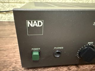 Amplificatore Stereo NAD 3020i Nero