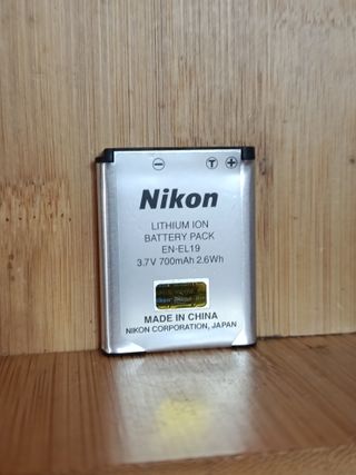 Batteria Nikon EN-EL19 Li-ion 700mAh per fotocamere
