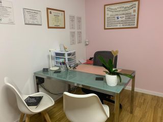 Mesa de despacho / escritorio de cristal y metal