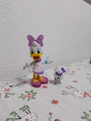 Figuras Daisy y perro Disney