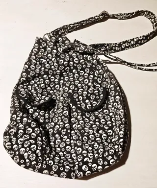 Bolso bandolera calaveras