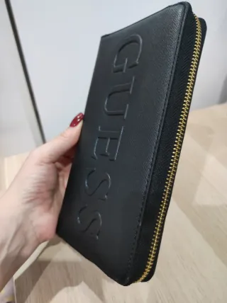 Cartera Guess Negra Cremallera