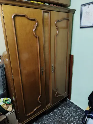 Armario clásico 2 puertas madera