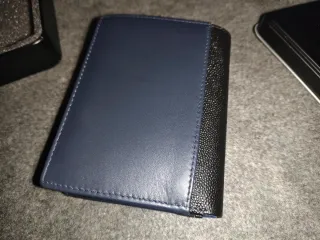 Cartera Piel Guy Laroche Azul y Negra