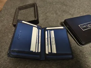 Cartera Piel Guy Laroche Azul y Negra