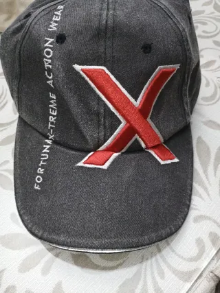 Lote 2 Gorras Beige y Gris.