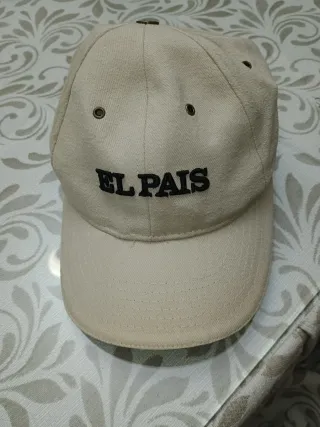 Lote 2 Gorras Beige y Gris.