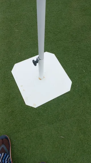 Sombrilla de jardín con pie