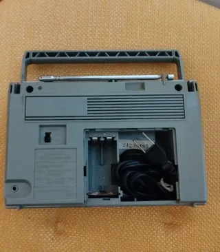 Radio Sanyo RP 5230 AM/FM Portátil