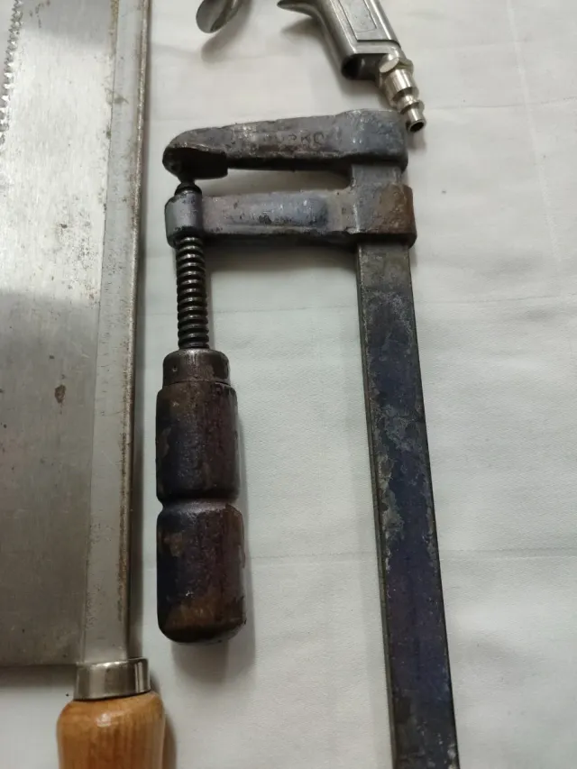 Lote de herramientas manuales