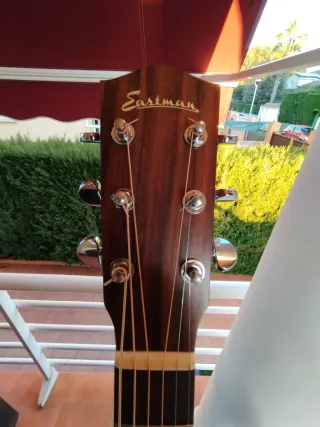Guitarra Eastman AC 122