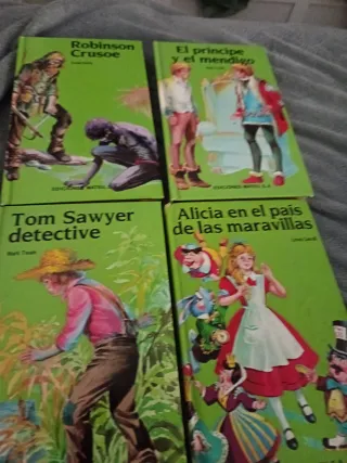 Libros clásicos "Robinson-príncipe- sawyer-alicia