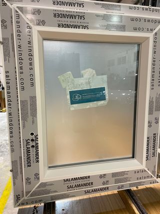 Ventana PVC Salamander 595 ancho x 695 alto