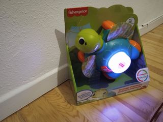 Juguete 9M+ Tortuga con luz y sonidos