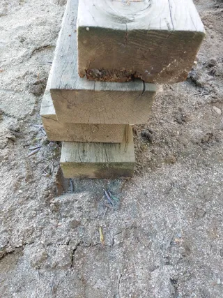 Traviesas de madera rústicas