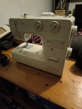 Máquina de coser Singer