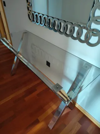 Mesa recibidor cristal y metal diseño X