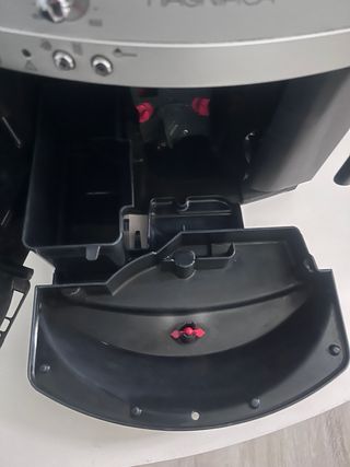 Cafetera Magnifica DeLonghi Superautomática