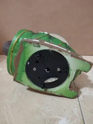 Bola de cristal navideña con caja musical 15cm