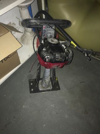 Vibradora pavimentos gasolina VERKE V10145
