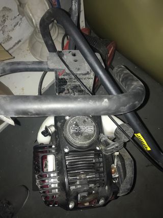 Vibradora pavimentos gasolina VERKE V10145