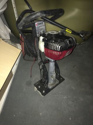 Vibradora pavimentos gasolina VERKE V10145
