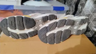 Zapatillas niño beige y amarillo