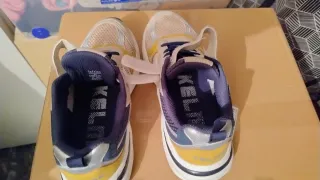 Zapatillas niño beige y amarillo