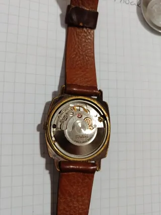 Reloj DUWARD Continual de luxe - No Funciona