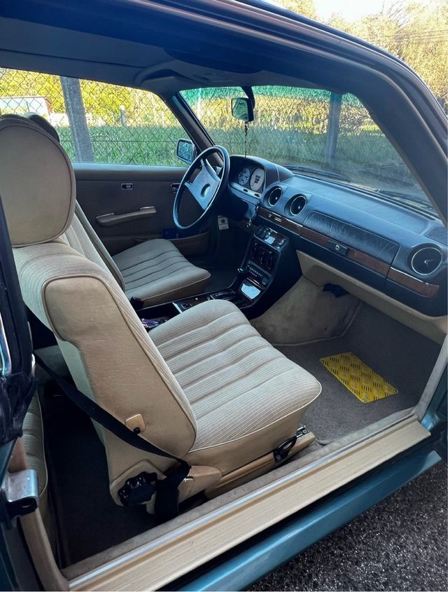 Mercedes W123 Coupe 230CE AMG 1983