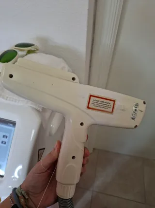 Máquina ND YAG Fashionlaser Eliminación Tatuajes