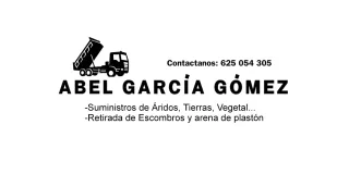 Arena de plastón, río y gravilla