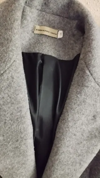 Abrigo de señora gris