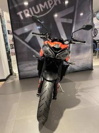 Triumph Street Triple 765 R A2