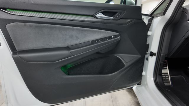 Volkswagen Golf R VIII 2.0 TSI 333cv 20 Aniver.