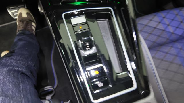 Volkswagen Golf R VIII 2.0 TSI 333cv 20 Aniver.