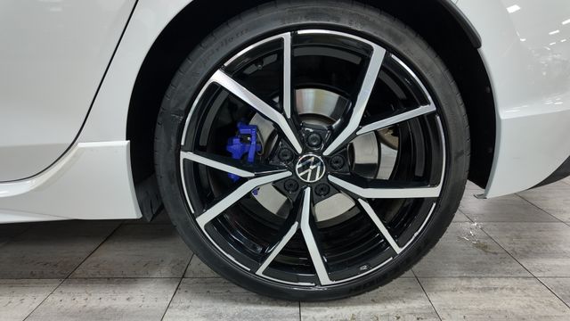 Volkswagen Golf R VIII 2.0 TSI 333cv 20 Aniver.