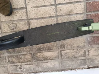 Patinete Patín Negro y Verde