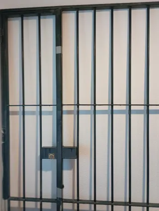 Reja metálica 2.10m x 1.19m