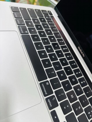 MacBook Pro 13 2020 i5 8GB 256GB AZERTY