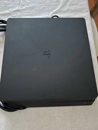 PS4 (PlayStation 4) Negra + 2 Mandos