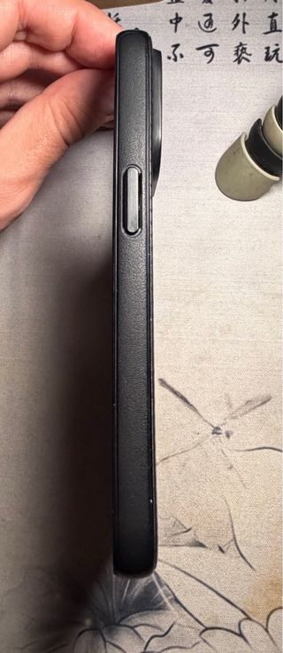 Funda Spigen MagSafe iPhone 14 Pro