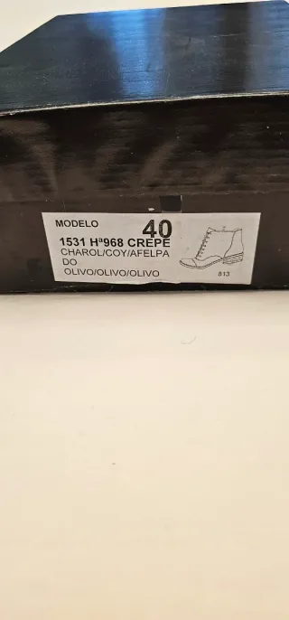 Botines verdes de cuero