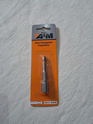 Vaso hexagonal magnético AIM 65x7.0mm