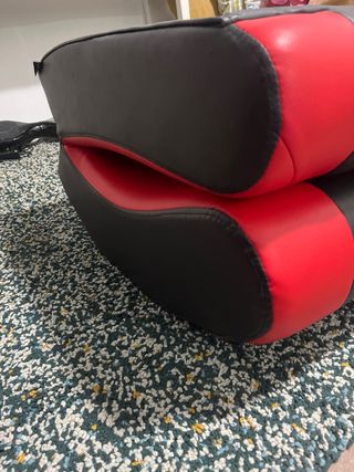 Sillón balanceable piel sintética rojo/negro